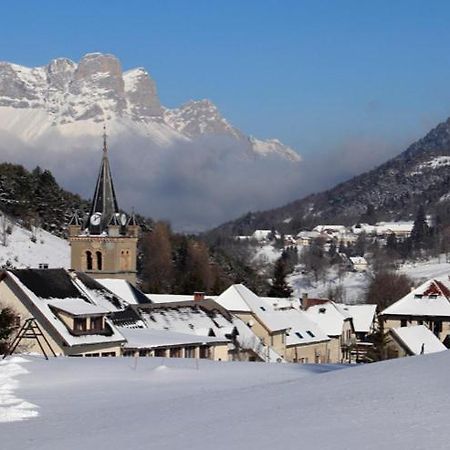 Petit Studio Mansarde 18 M2 Avec Navette Gratuit Aux Pistes De Ski Gresse-en-Vercors Exterior foto