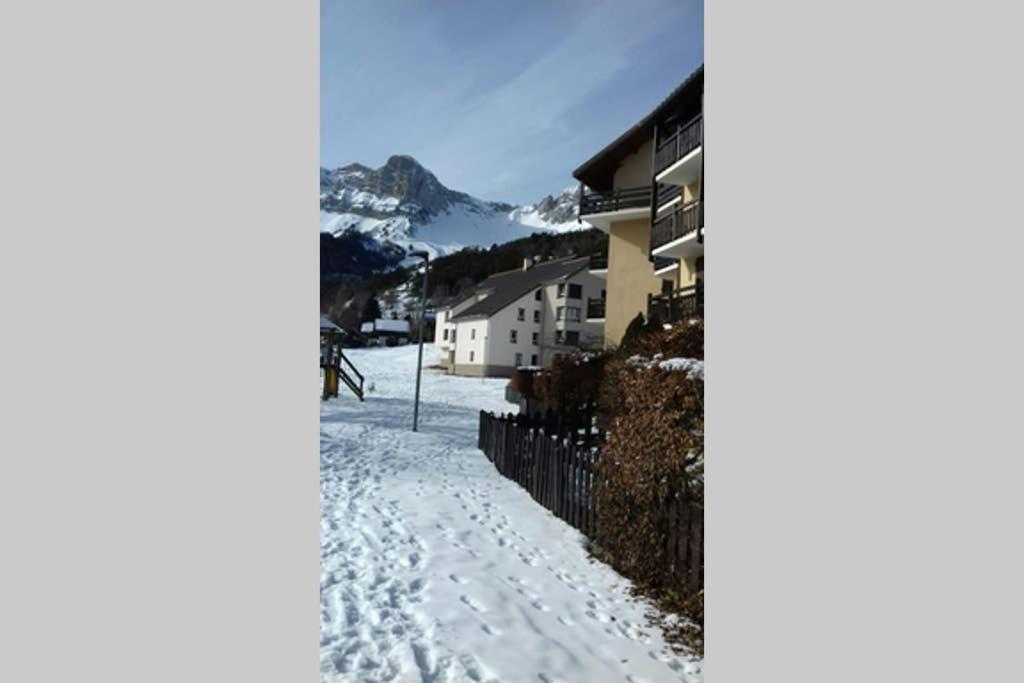 Petit Studio Mansarde 18 M2 Avec Navette Gratuit Aux Pistes De Ski Gresse-en-Vercors Exterior foto